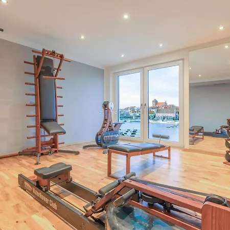 Atlantica - In Der Hafenresidenz Mit Wellness & Mueritzblick Waren